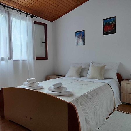 Apartments By The Sea Basina, Hvar - 116 Vrboska Exterior photo