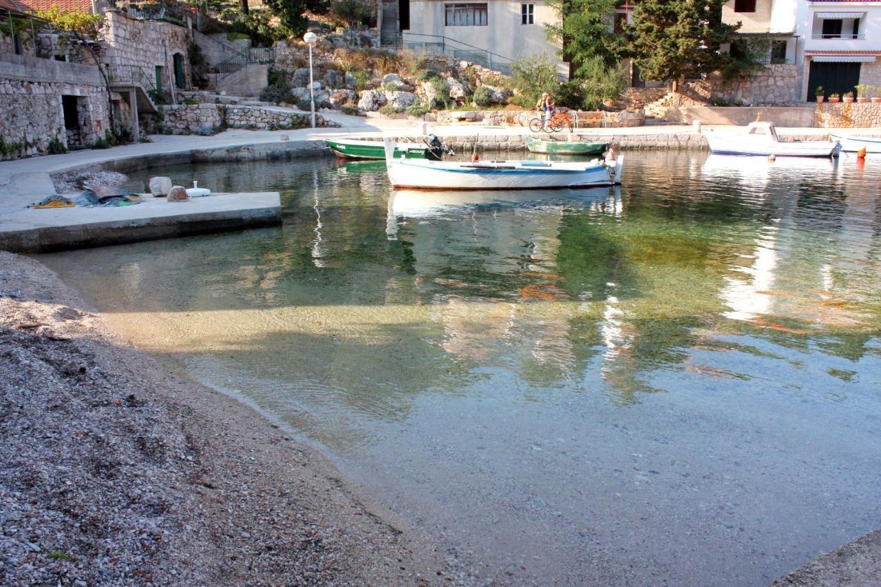 Apartments By The Sea Basina, Hvar - 116 Vrboska Exterior photo