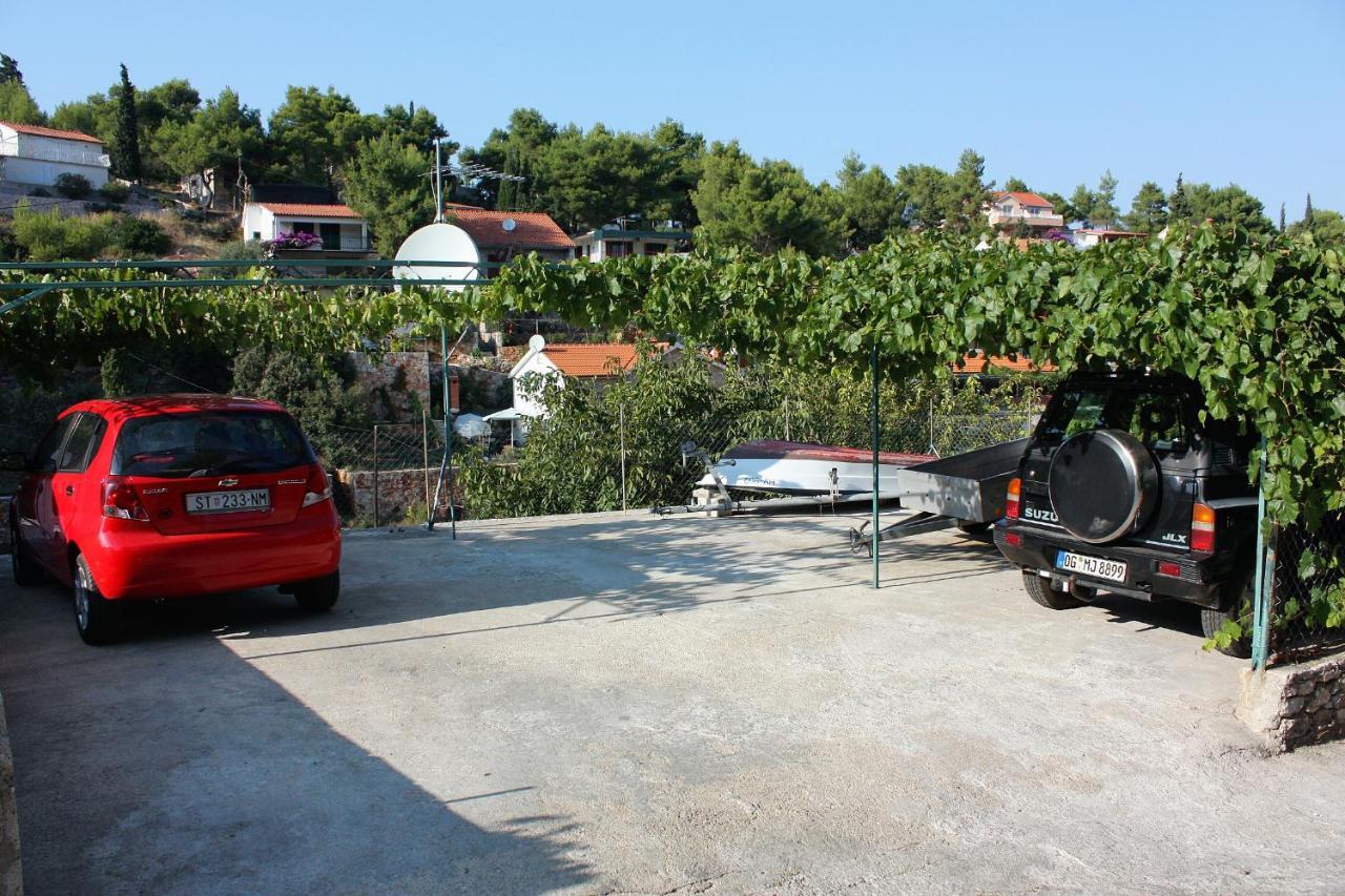 Apartments By The Sea Basina, Hvar - 116 Vrboska Exterior photo